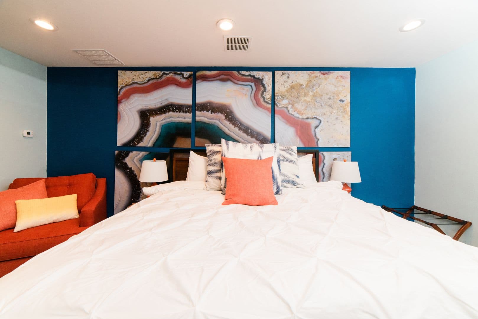 Pittsburgh Apartment: 700 Mansfield Ave