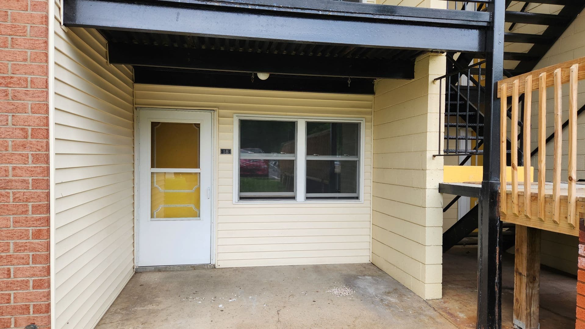 Clarksburg Apartment: 1 Stoneybrook Road