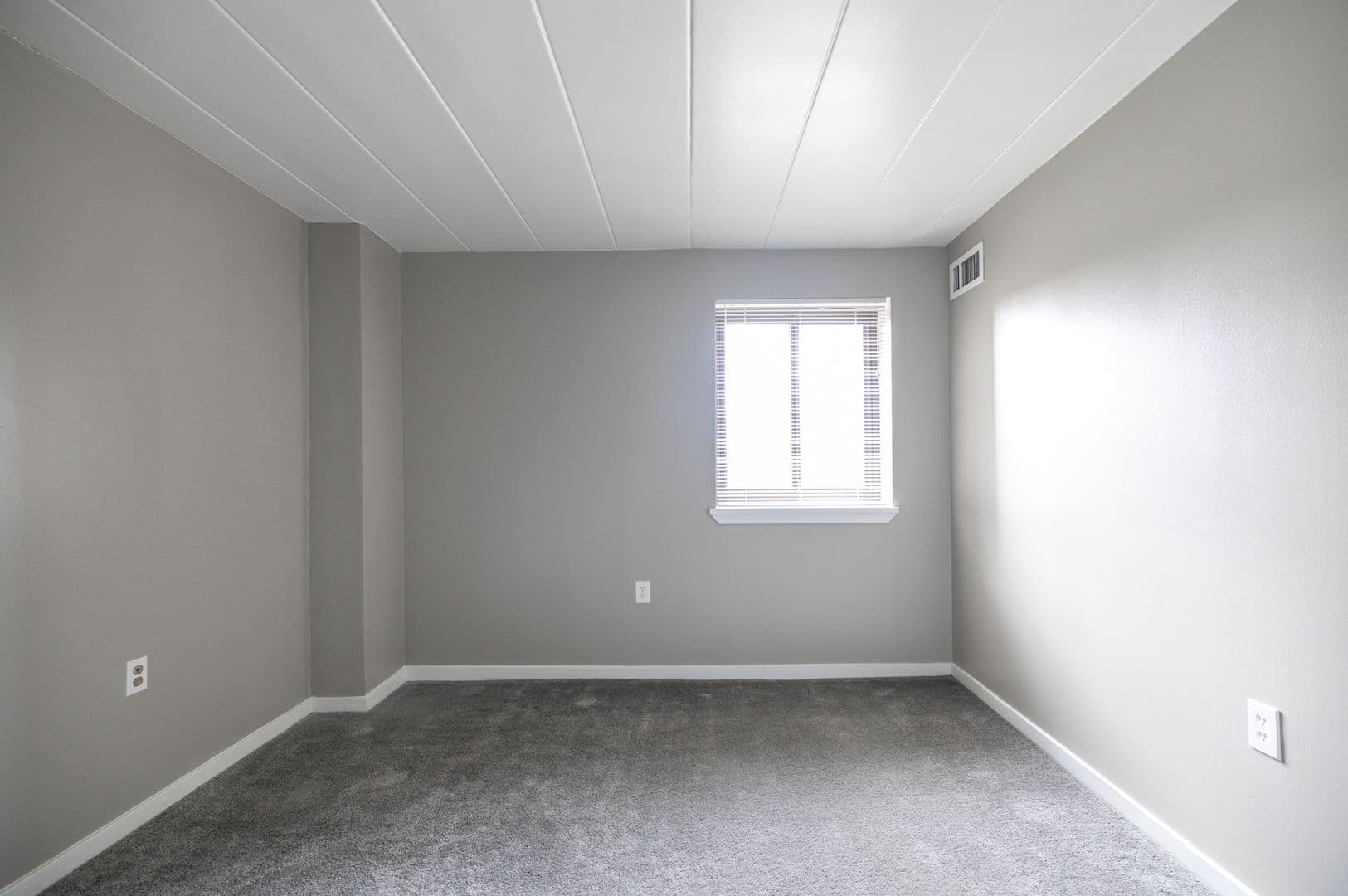 Pittsburgh Apartment: 460 Washington Road