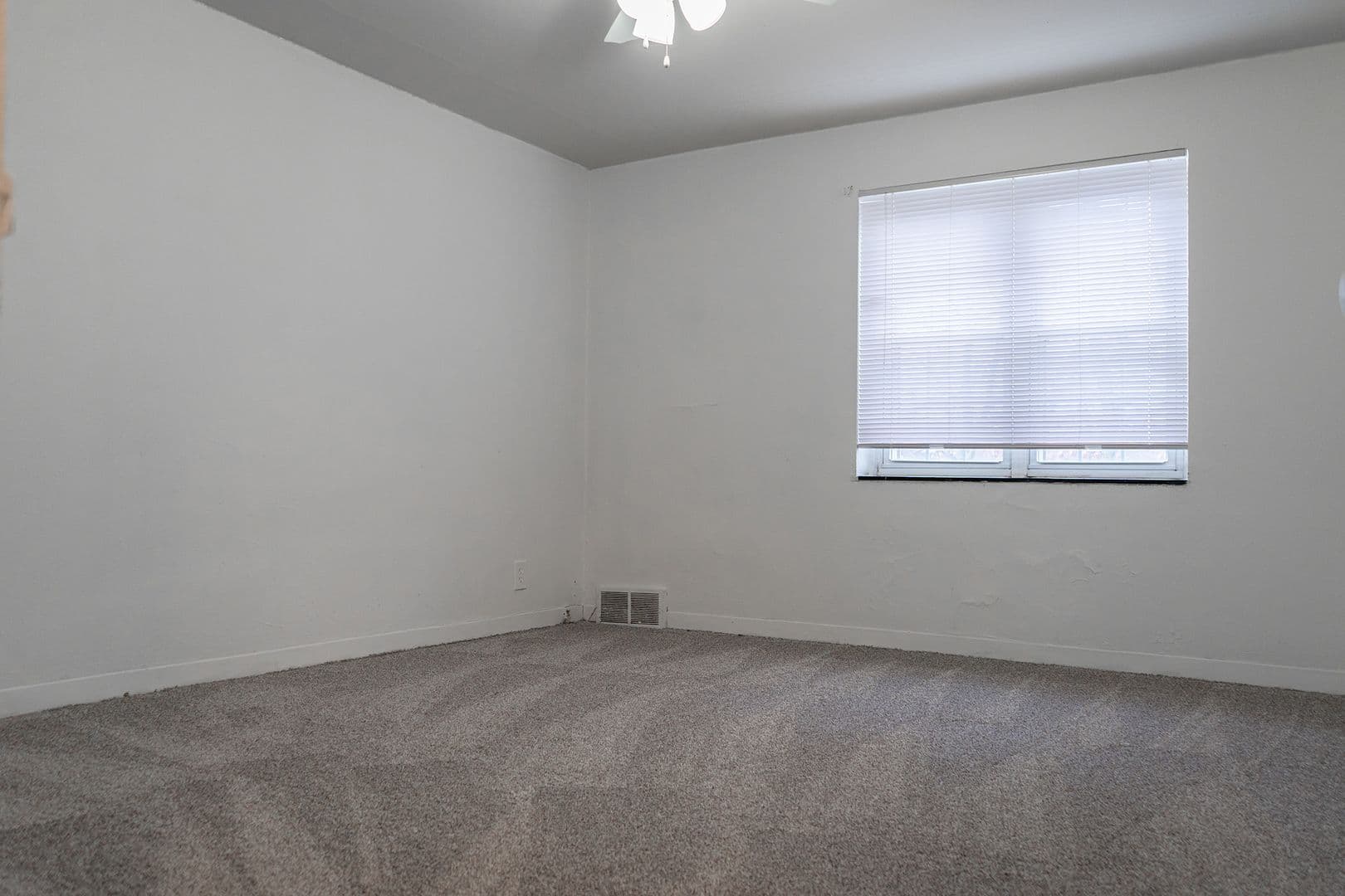 Pittsburgh Apartment: 100-175 Hilands Pl