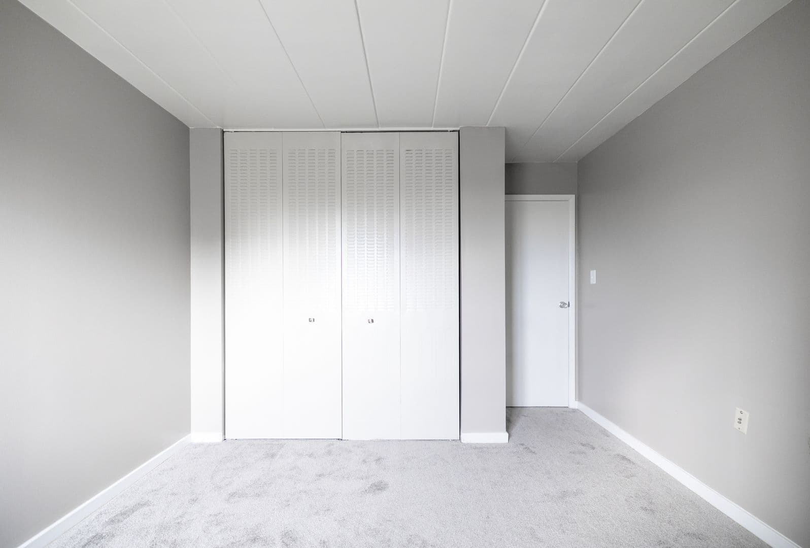 Pittsburgh Apartment: 460 Washington Road