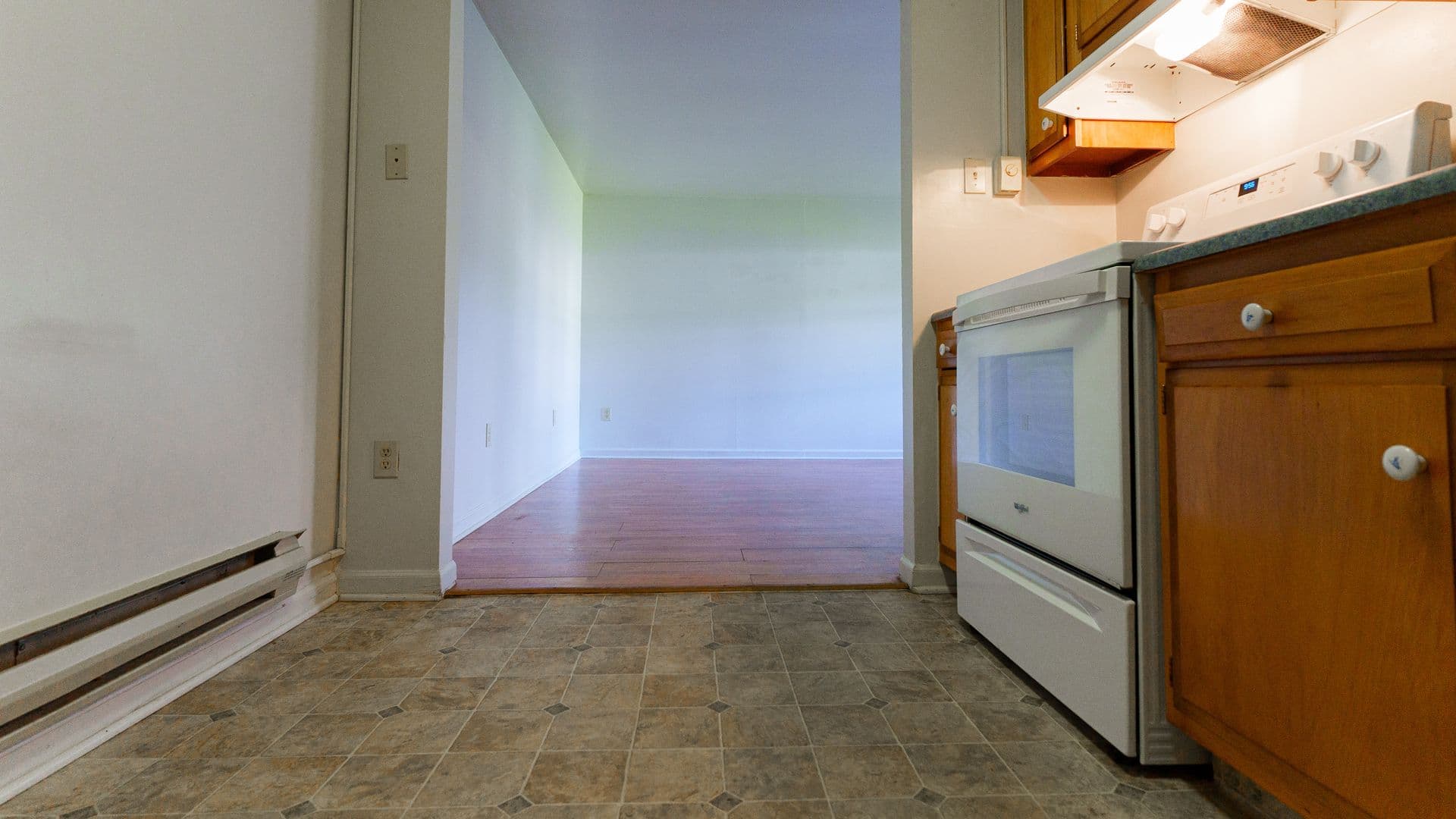 Clarksburg Apartment: 1 Stoneybrook Road