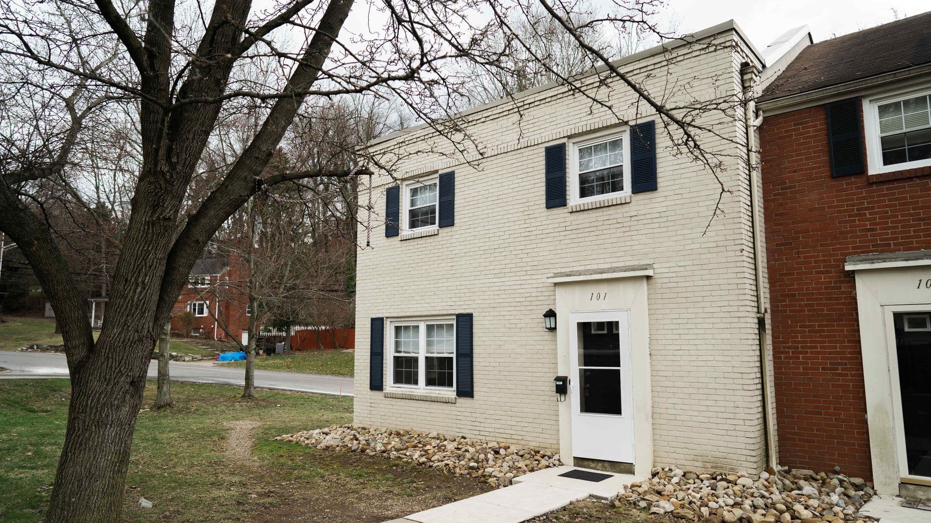 Pittsburgh Apartment: 100-175 Hilands Pl