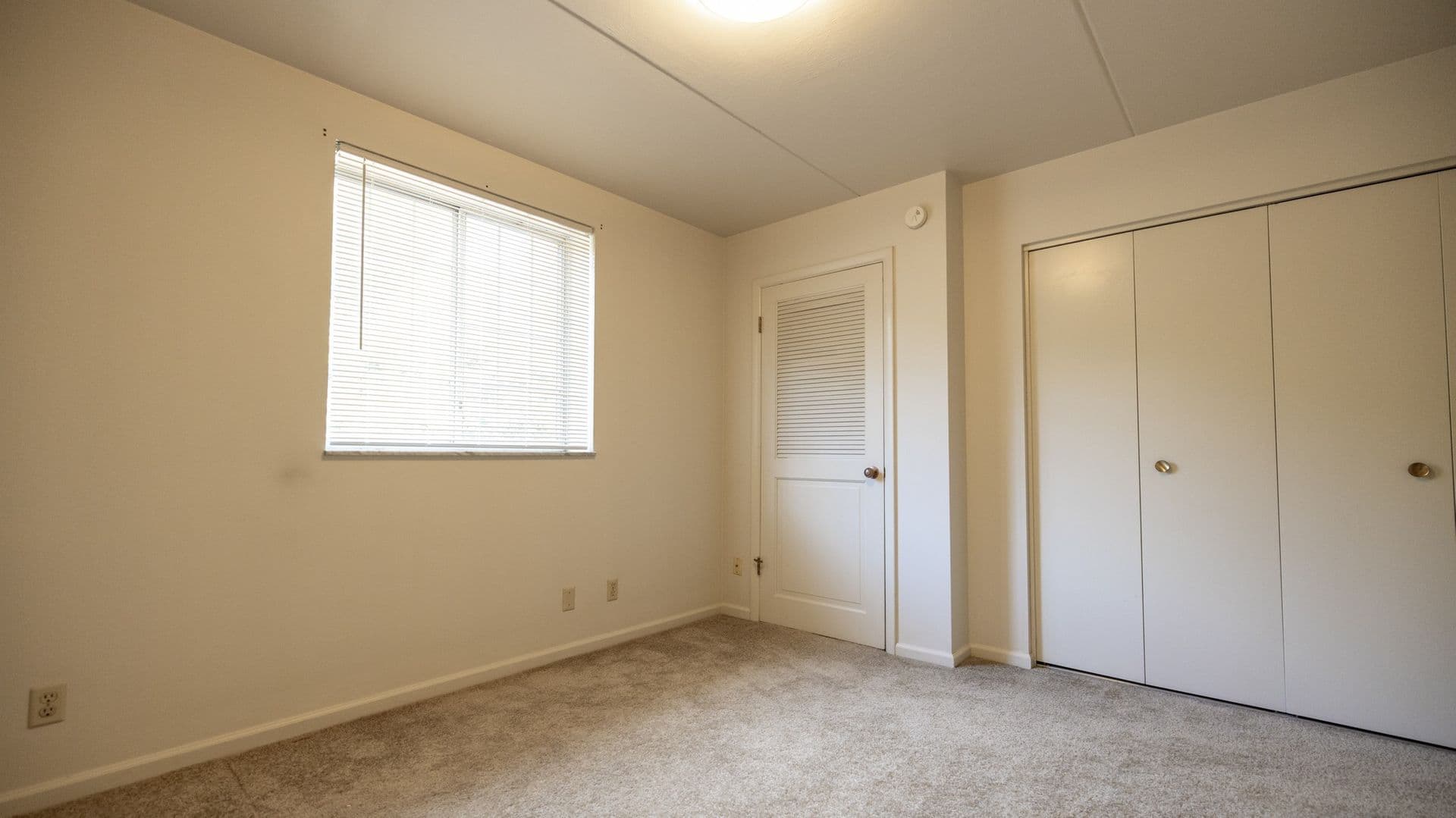 New Kensington Apartment: 300 Craigdell Road