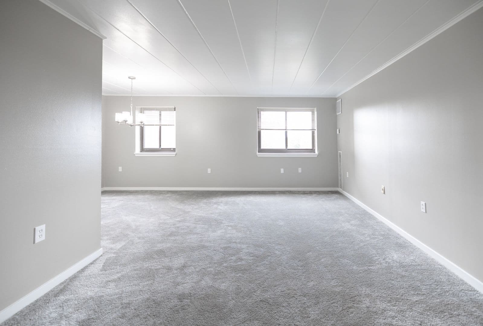 Pittsburgh Apartment: 460 Washington Road