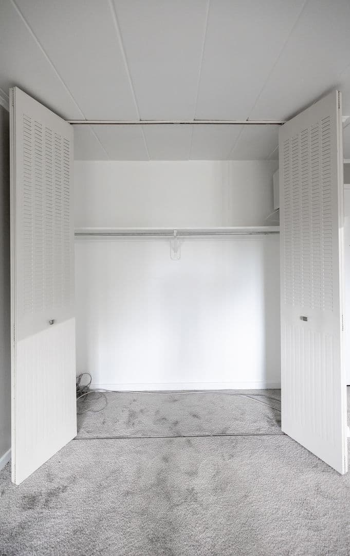 Pittsburgh Apartment: 460 Washington Road
