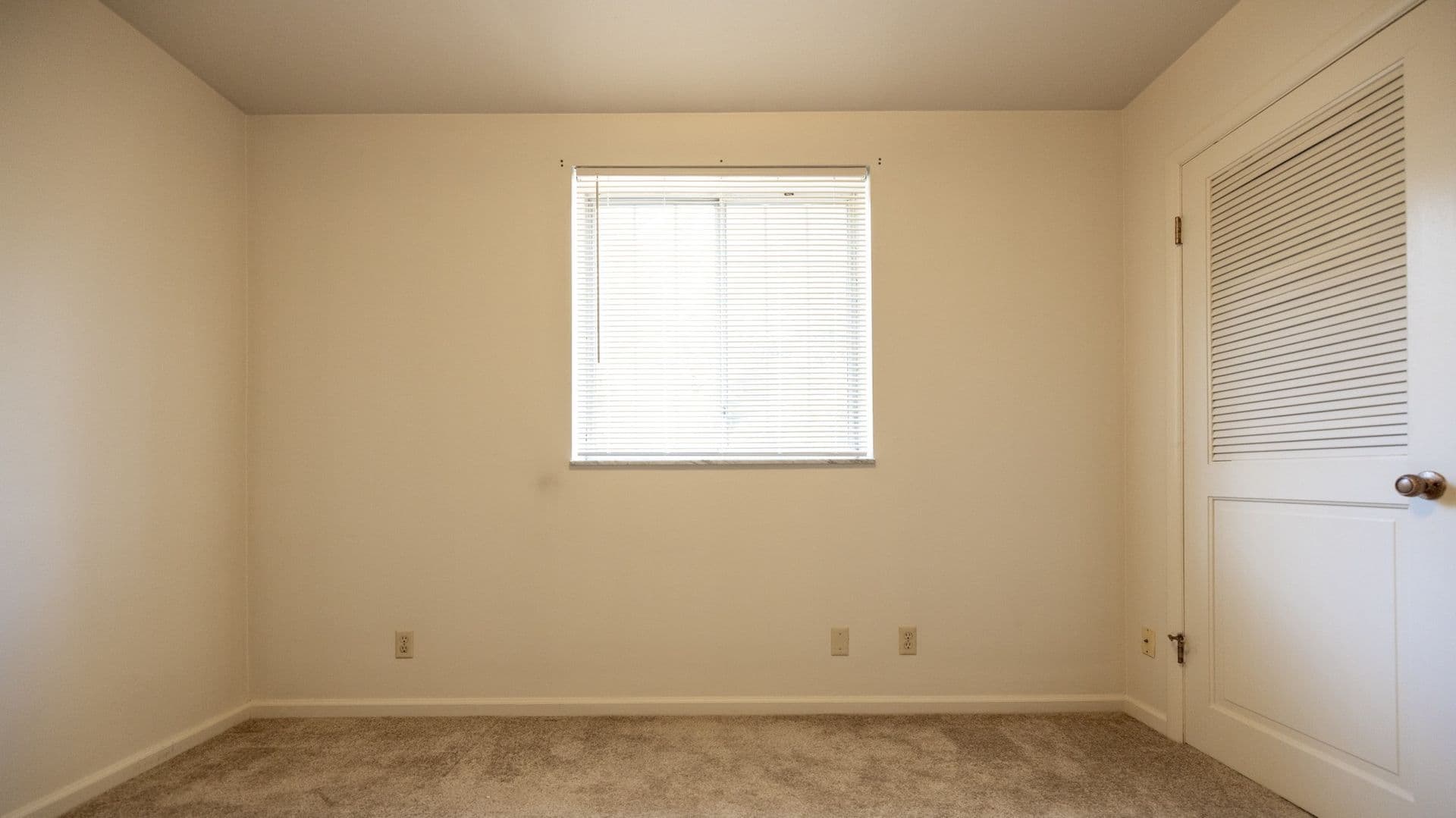 New Kensington Apartment: 300 Craigdell Road