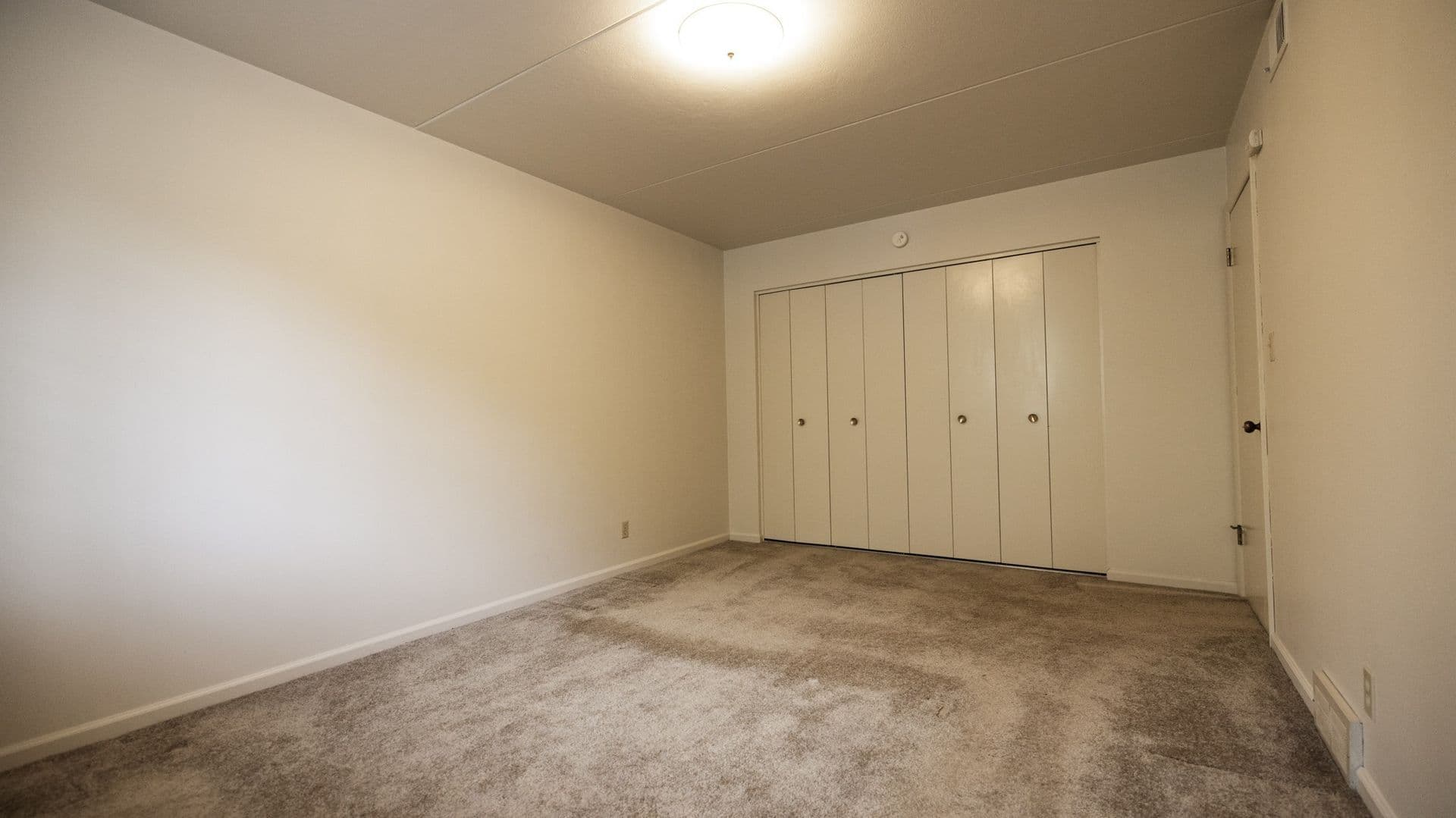 New Kensington Apartment: 300 Craigdell Road