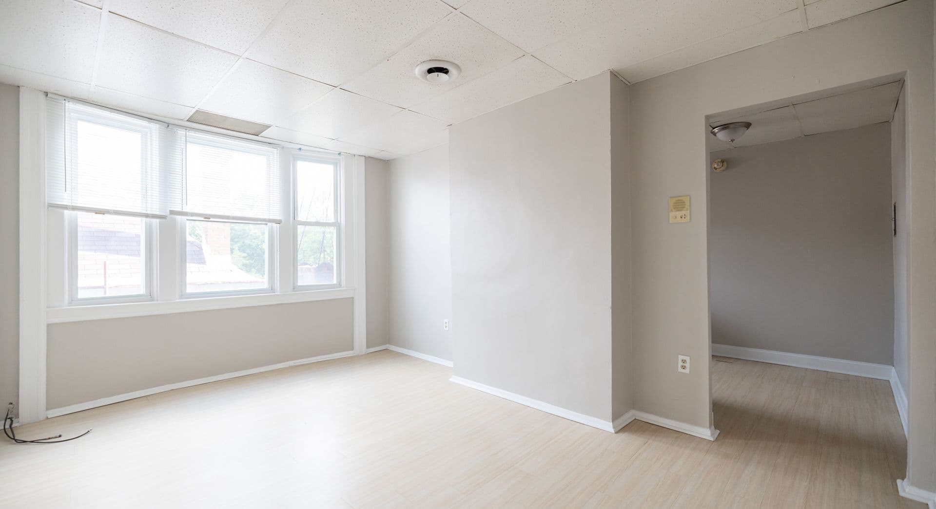Pittsburgh Apartment: 1500 Fallowfield Ave