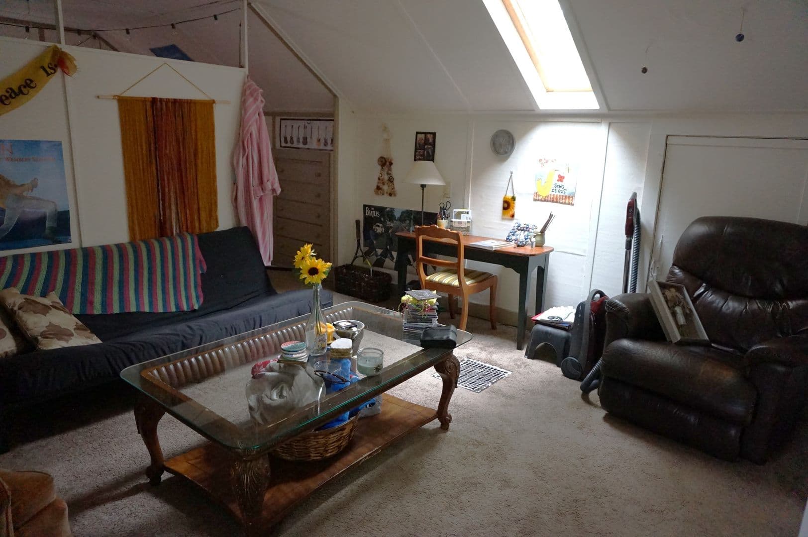 Madison Apartment: 2005 Monroe St.