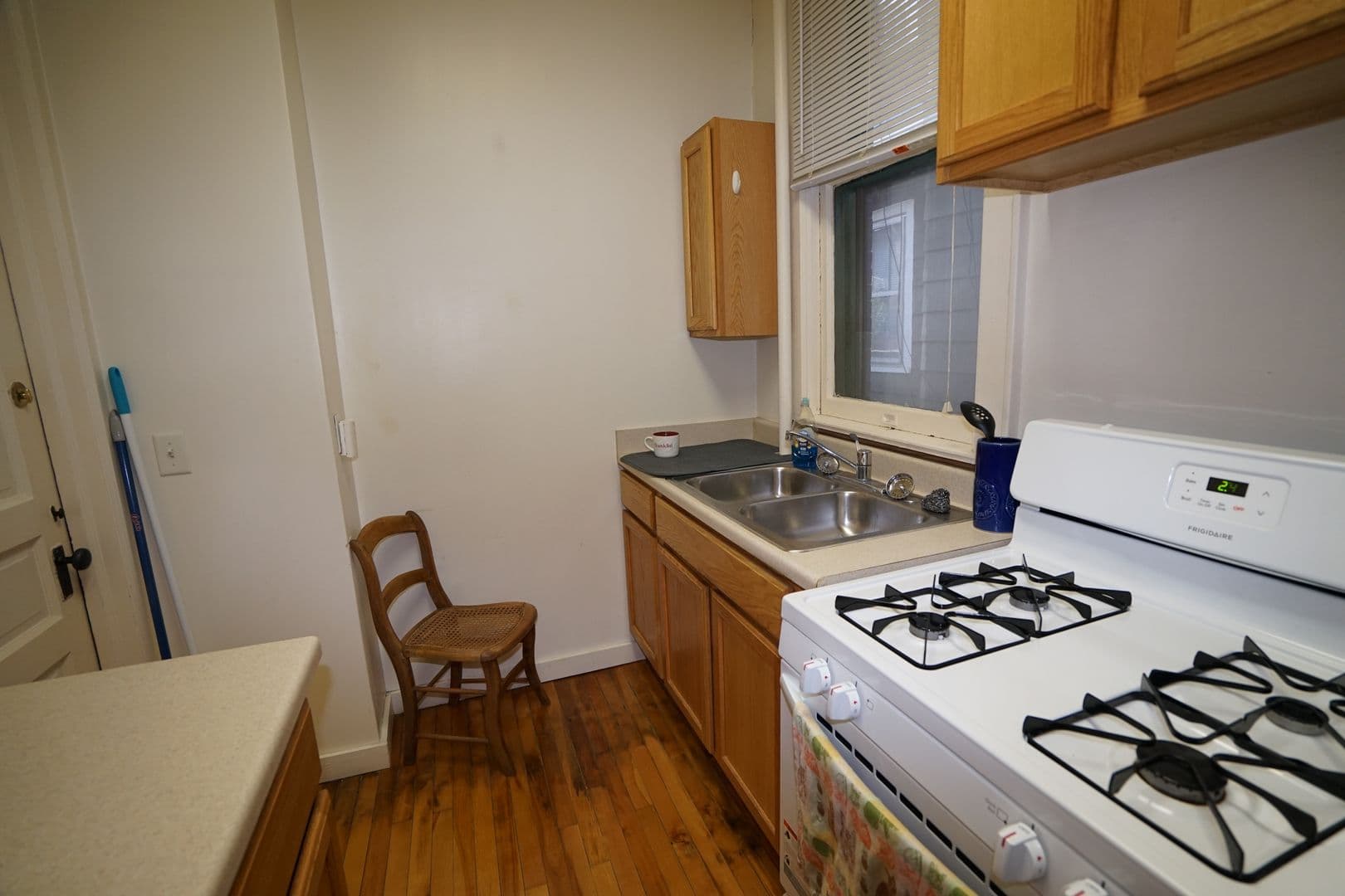 Madison Apartment: 418 W. Main St.