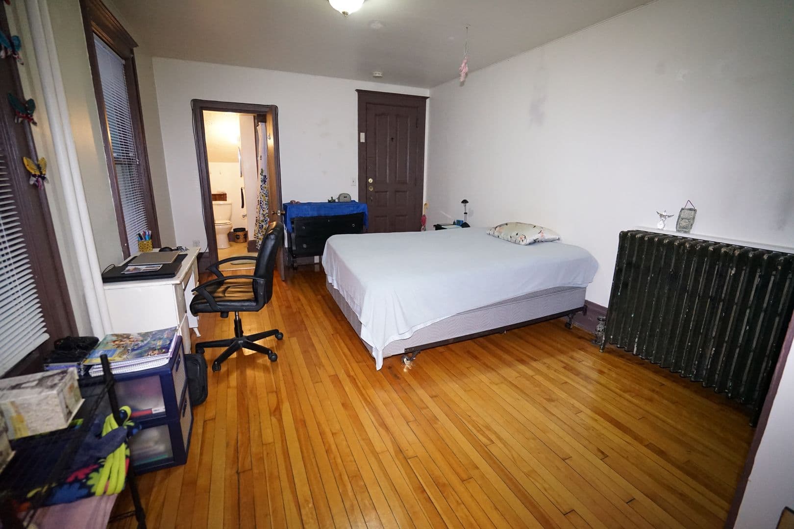 Madison Apartment: 418 W. Main St.