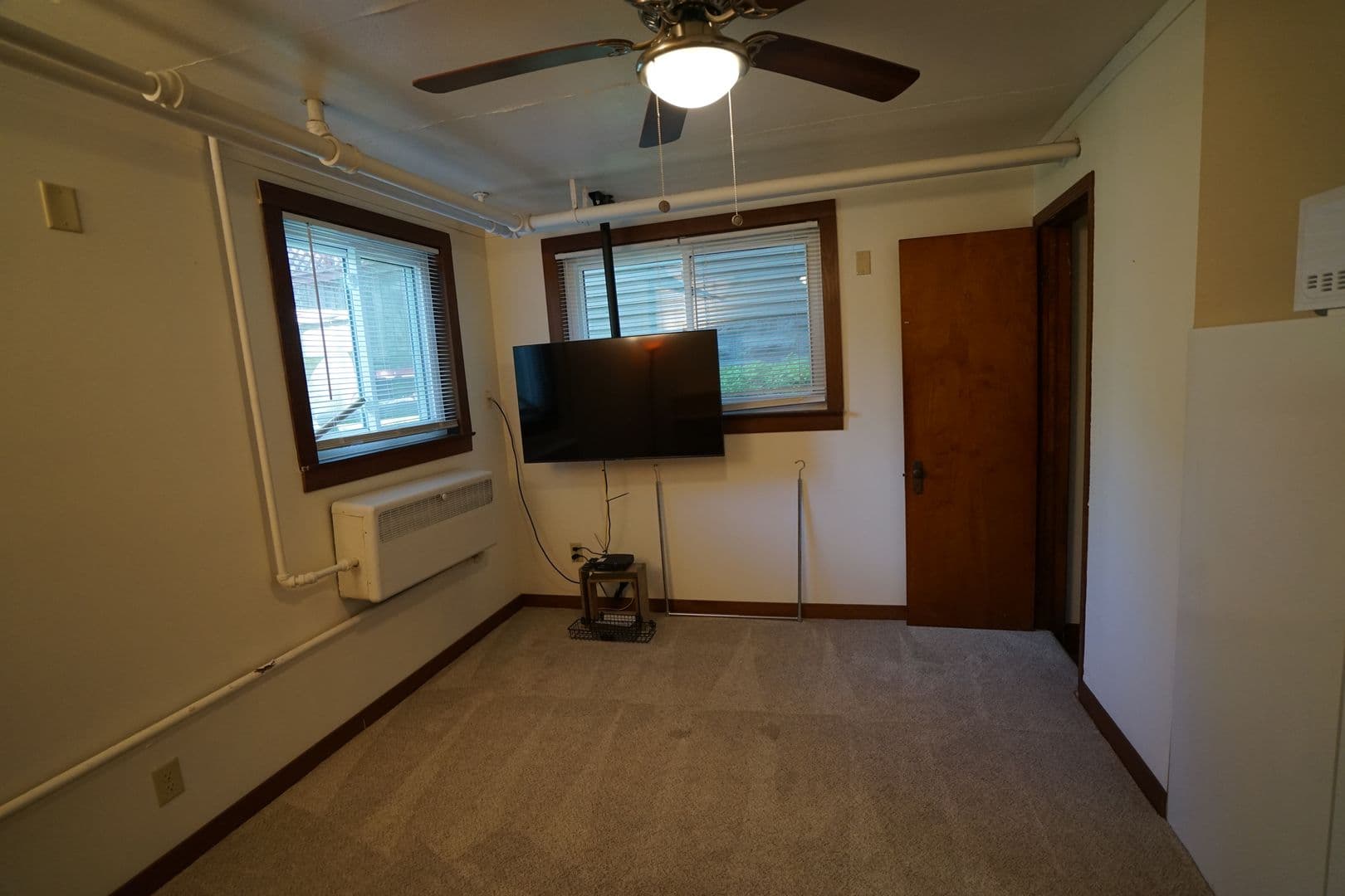 Madison Apartment: 215 N. Ingersoll St.