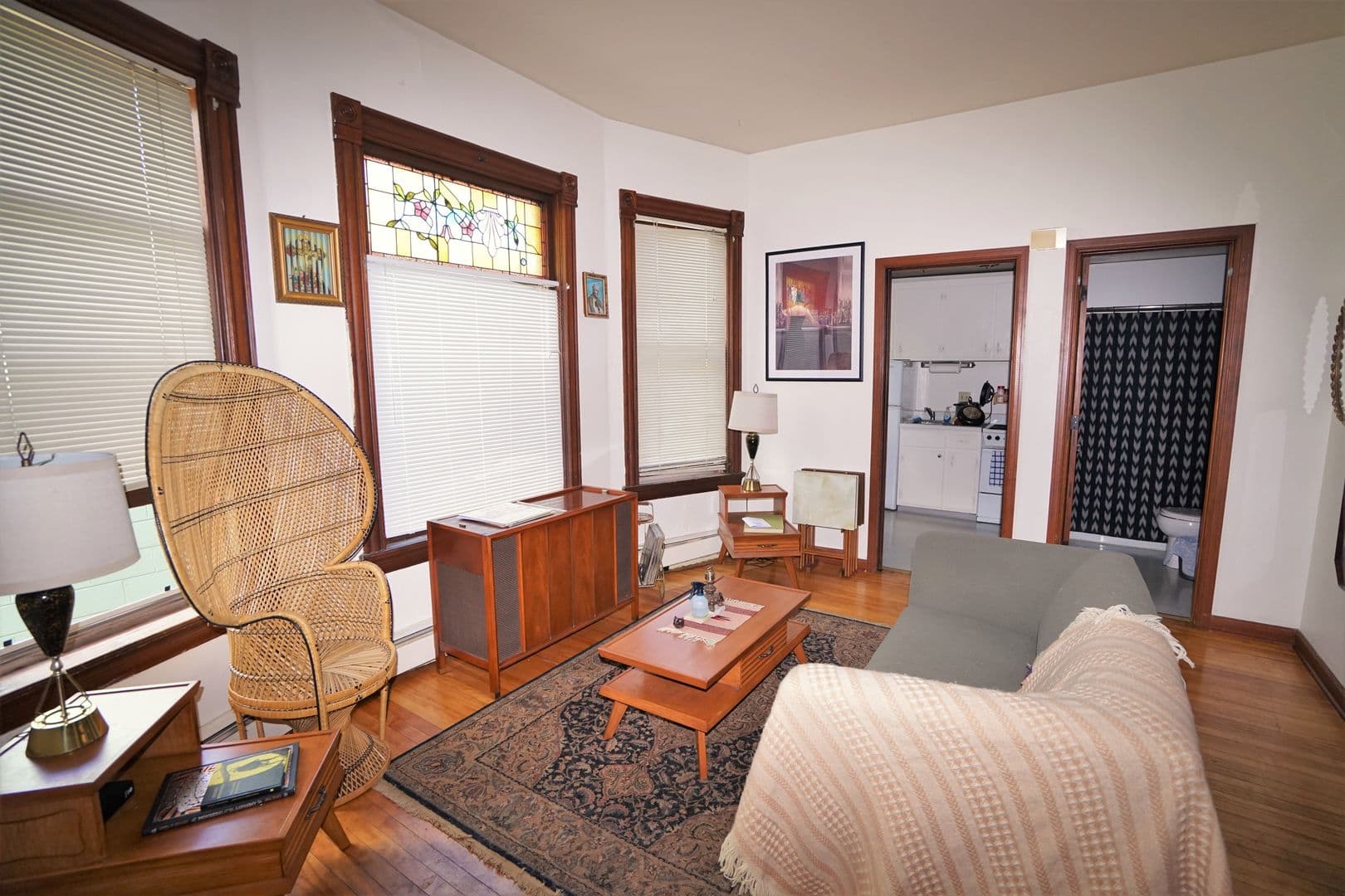 Madison Apartment: 115 S. Hancock St.
