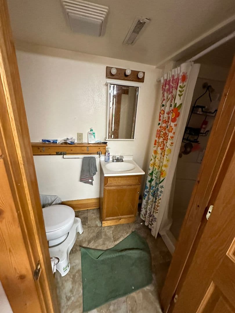 Madison Apartment: 116 N. Orchard St