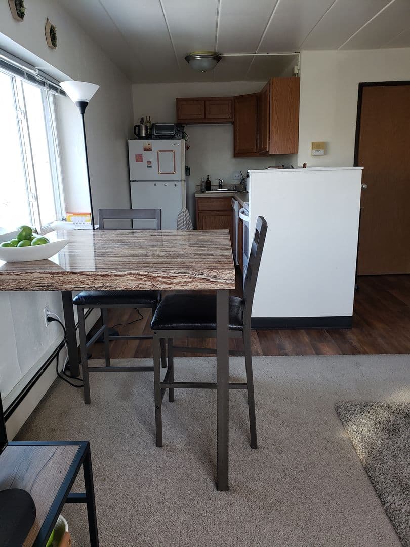 Madison Apartment: 2102 University Ave