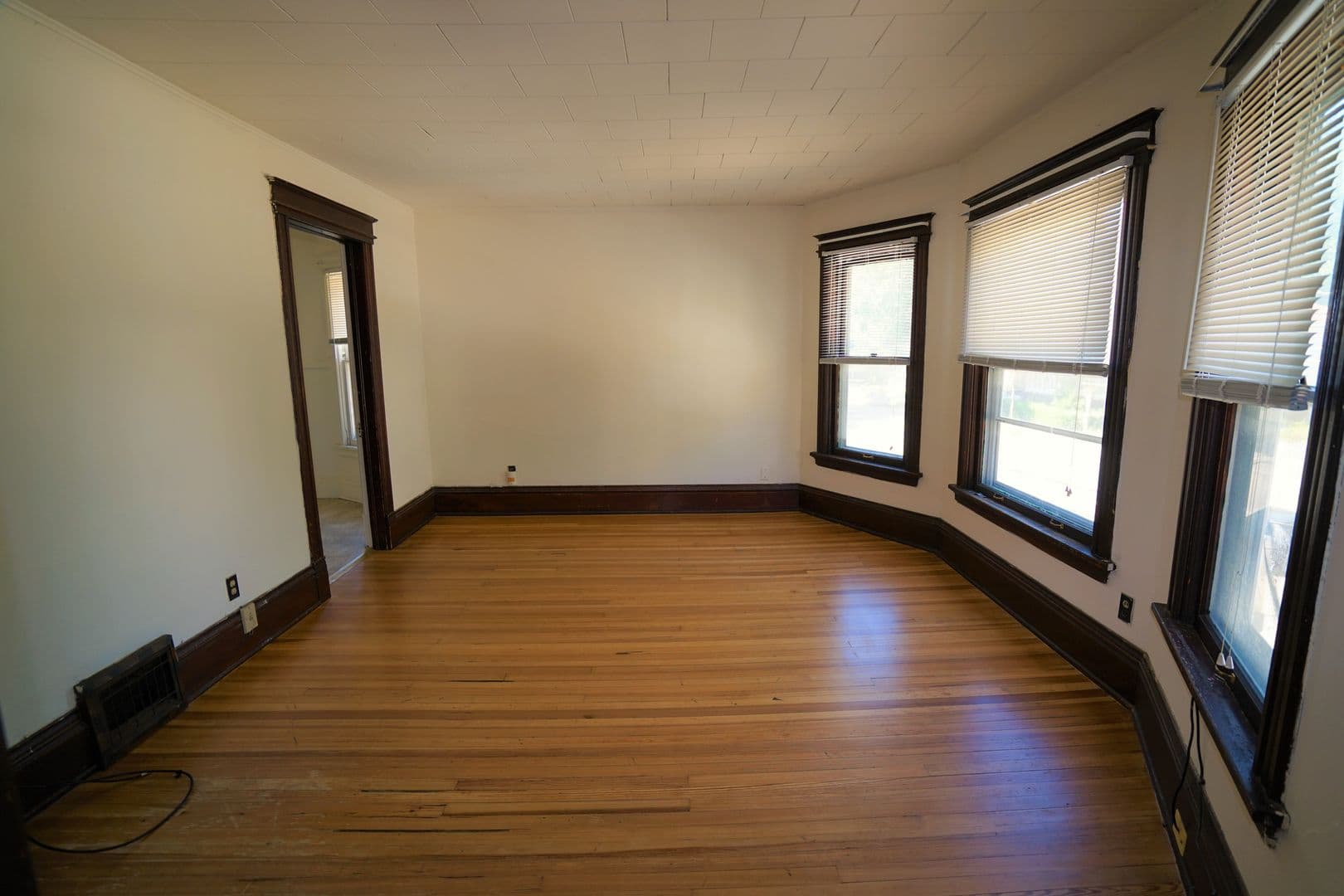 Madison Apartment: 349-351 W. Doty St.