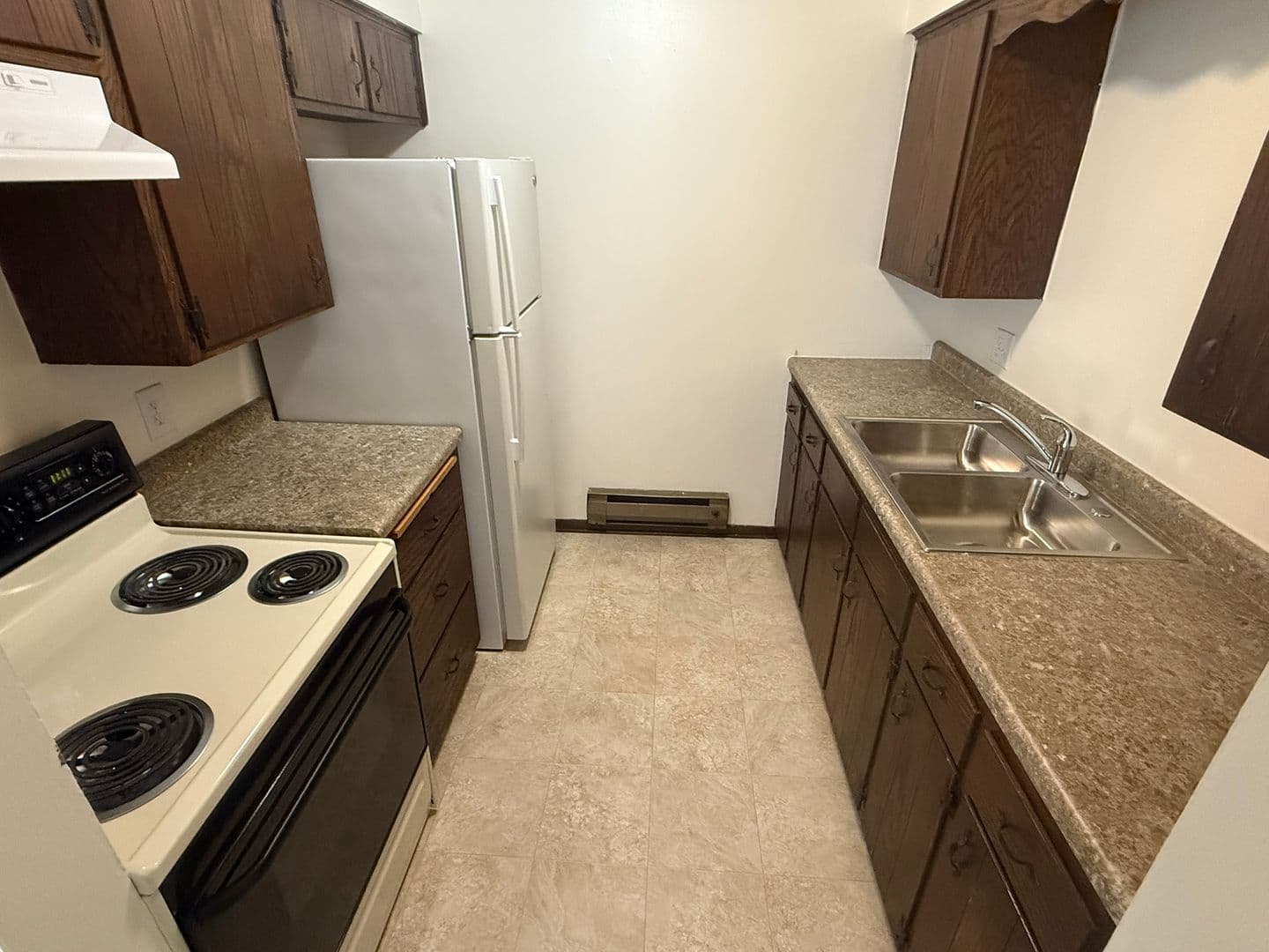 Sun Prairie Apartment: 257-261 Broadway Dr.