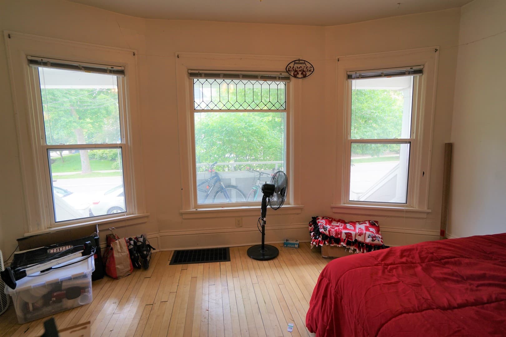 Madison Apartment: 345-347 W. Doty St.