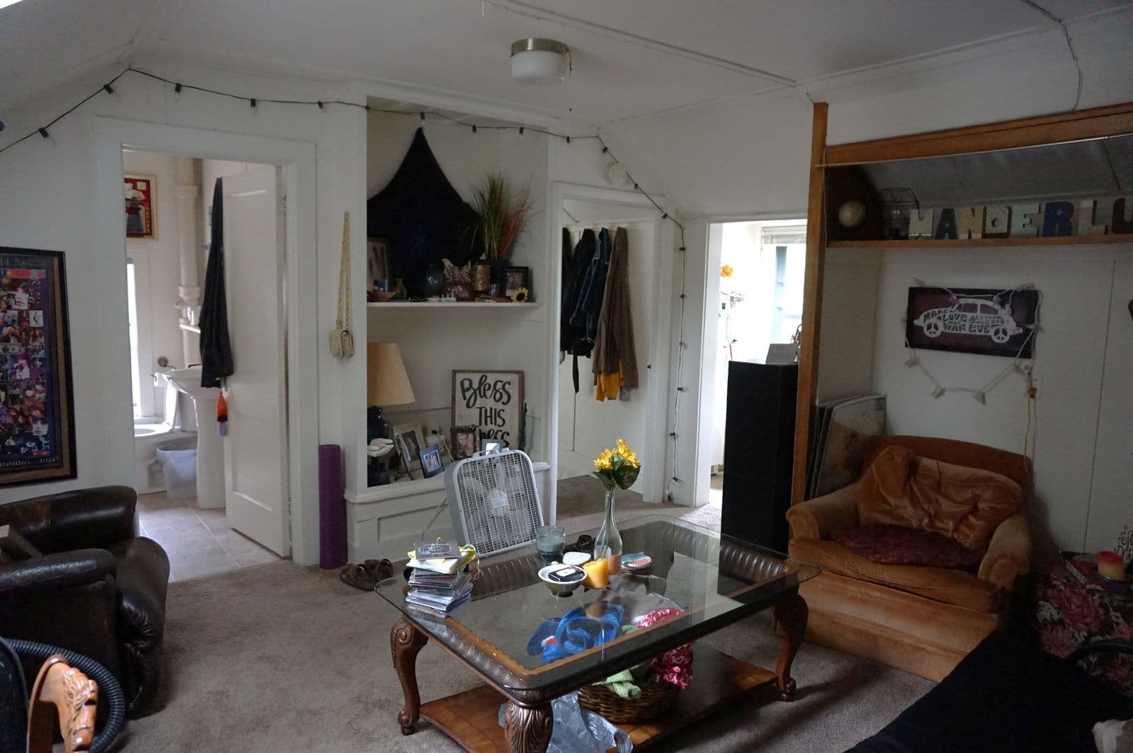 Madison Apartment: 2005 Monroe St.