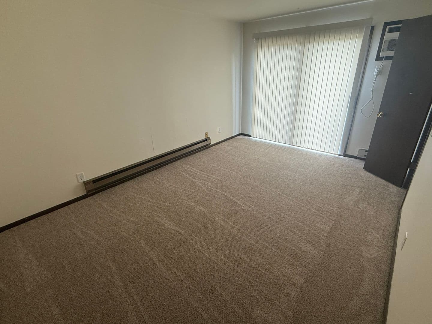 Sun Prairie Apartment: 257-261 Broadway Dr.