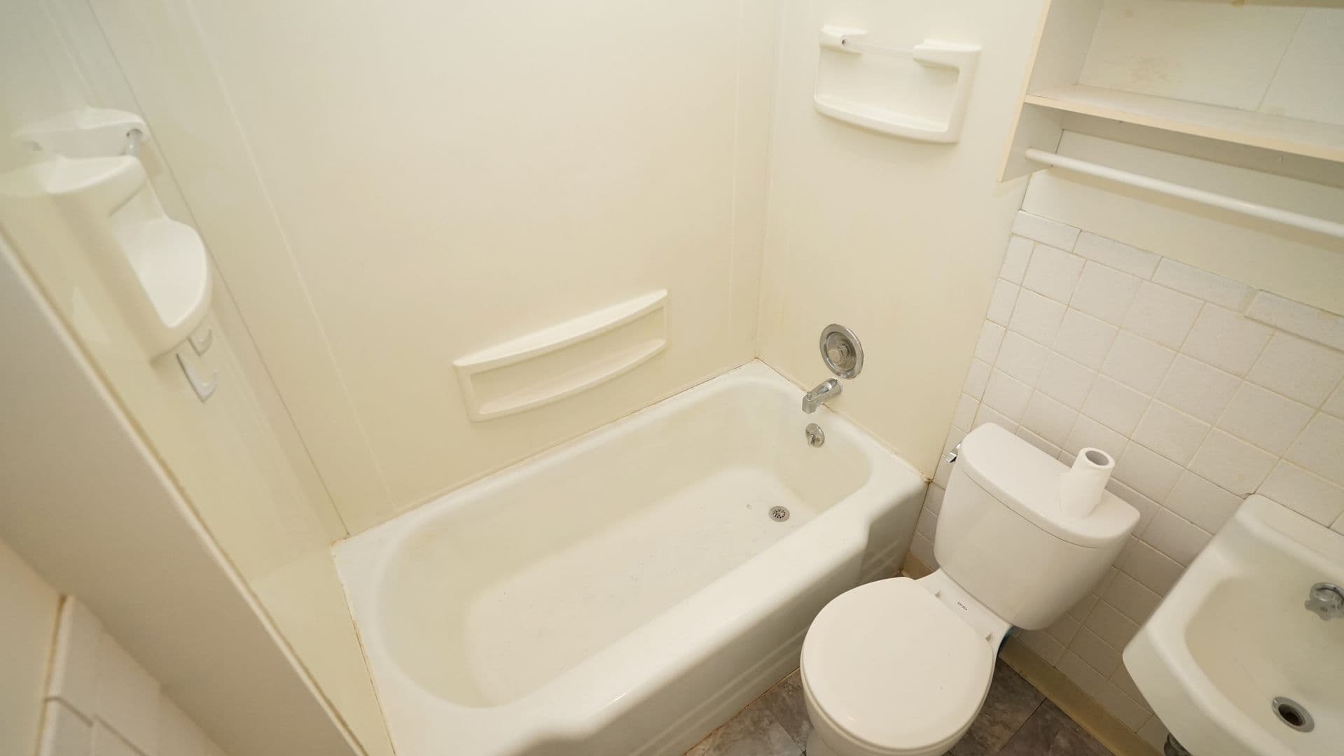 Madison Apartment: 511 S Brooks St.