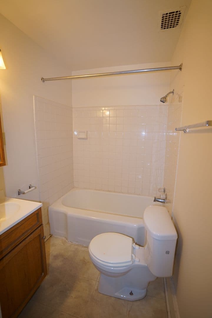 Madison Apartment: 349-351 W. Doty St.
