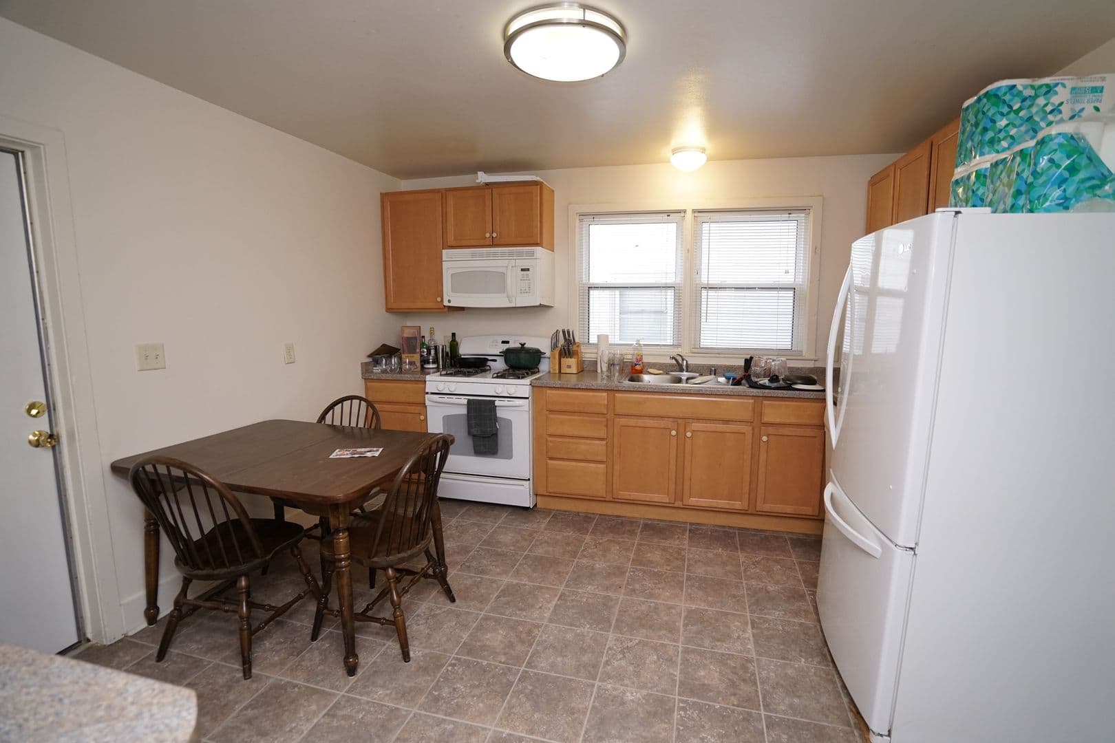 Madison Apartment: 345-347 W. Doty St.