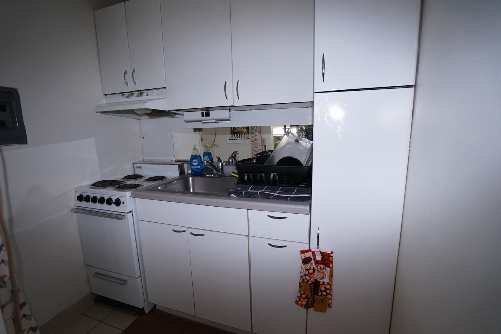 Madison Apartment: 2102 University Ave