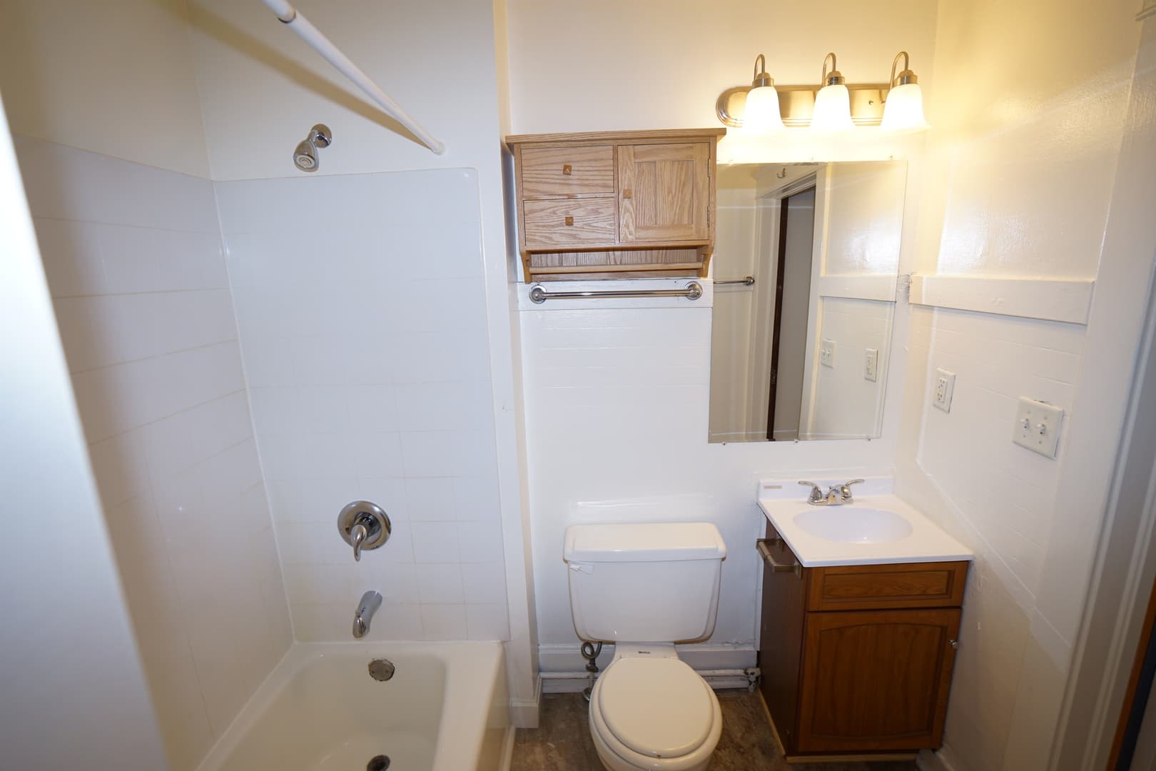 Madison Apartment: 1326 Mound St.