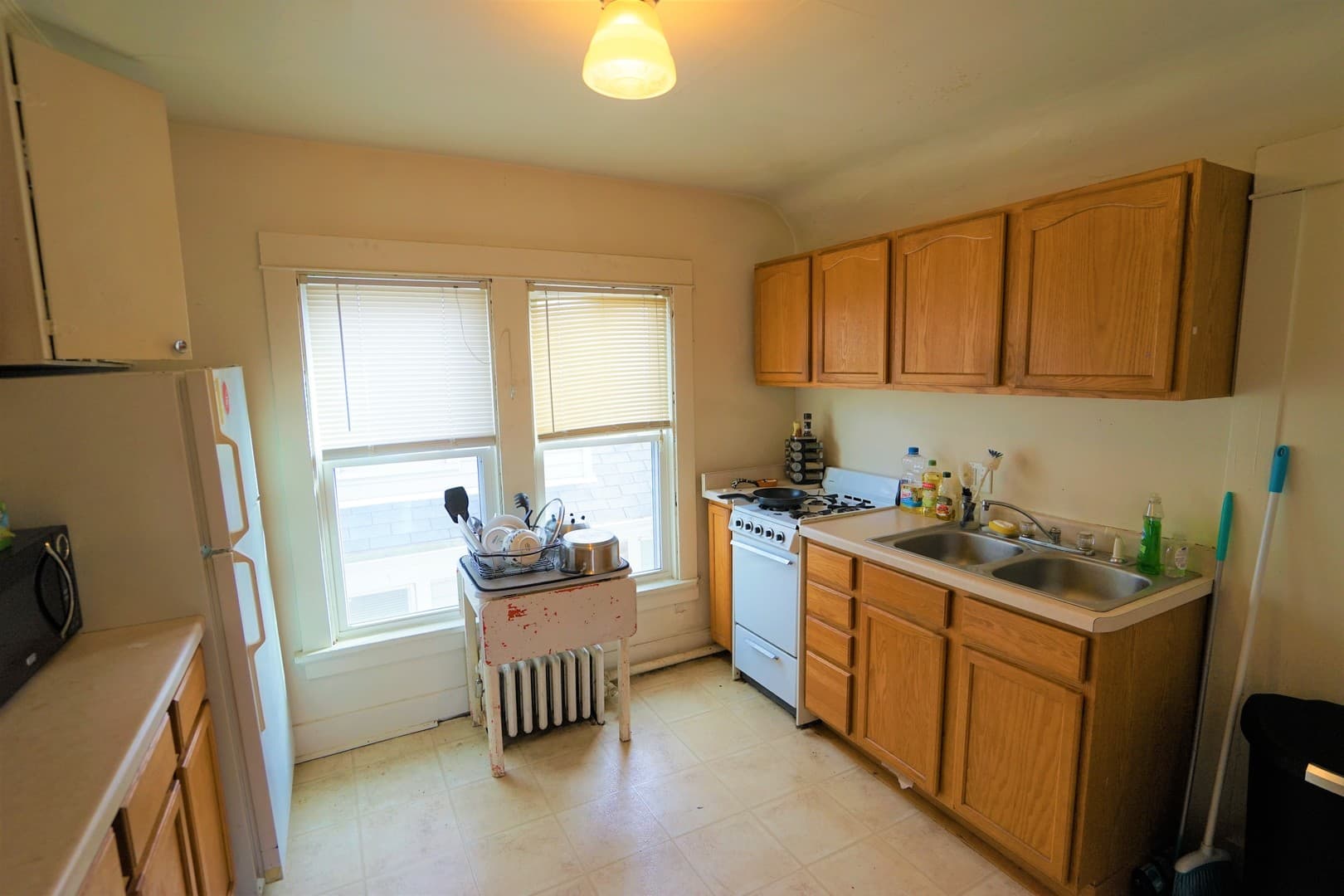 Madison Apartment: 349-351 W. Doty St.