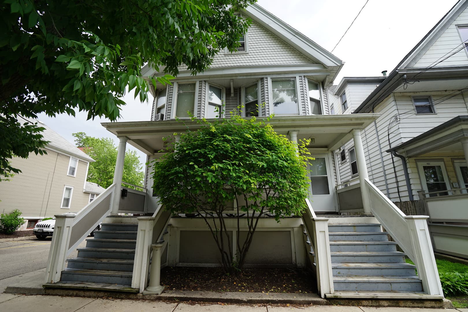 Madison Apartment: 345-347 W. Doty St.