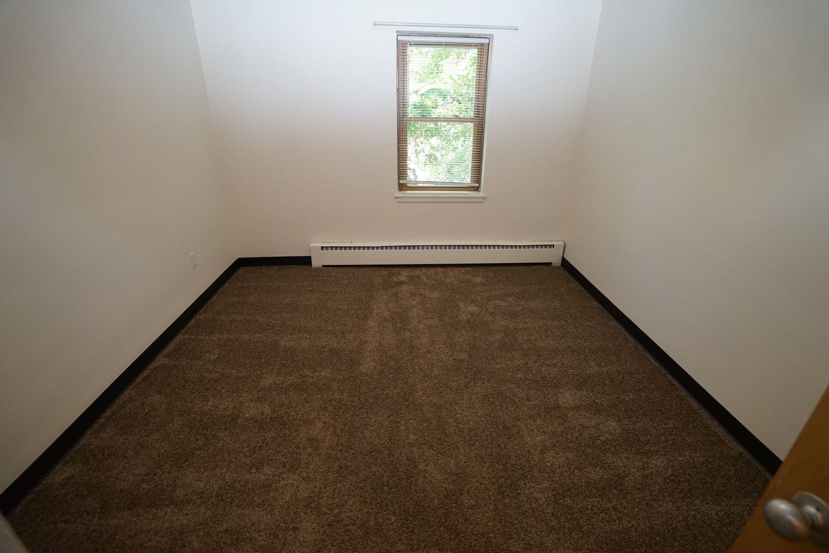 Madison Apartment: 425 Paunack Place