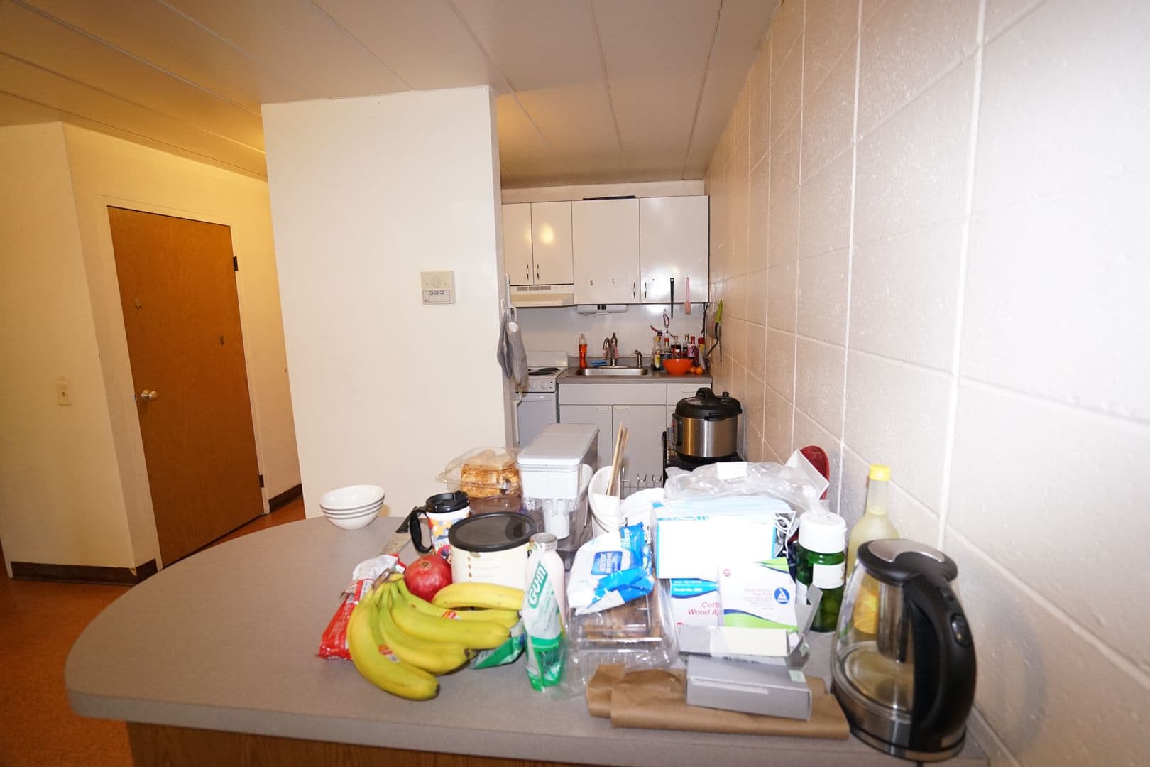 Madison Apartment: 2102 University Ave