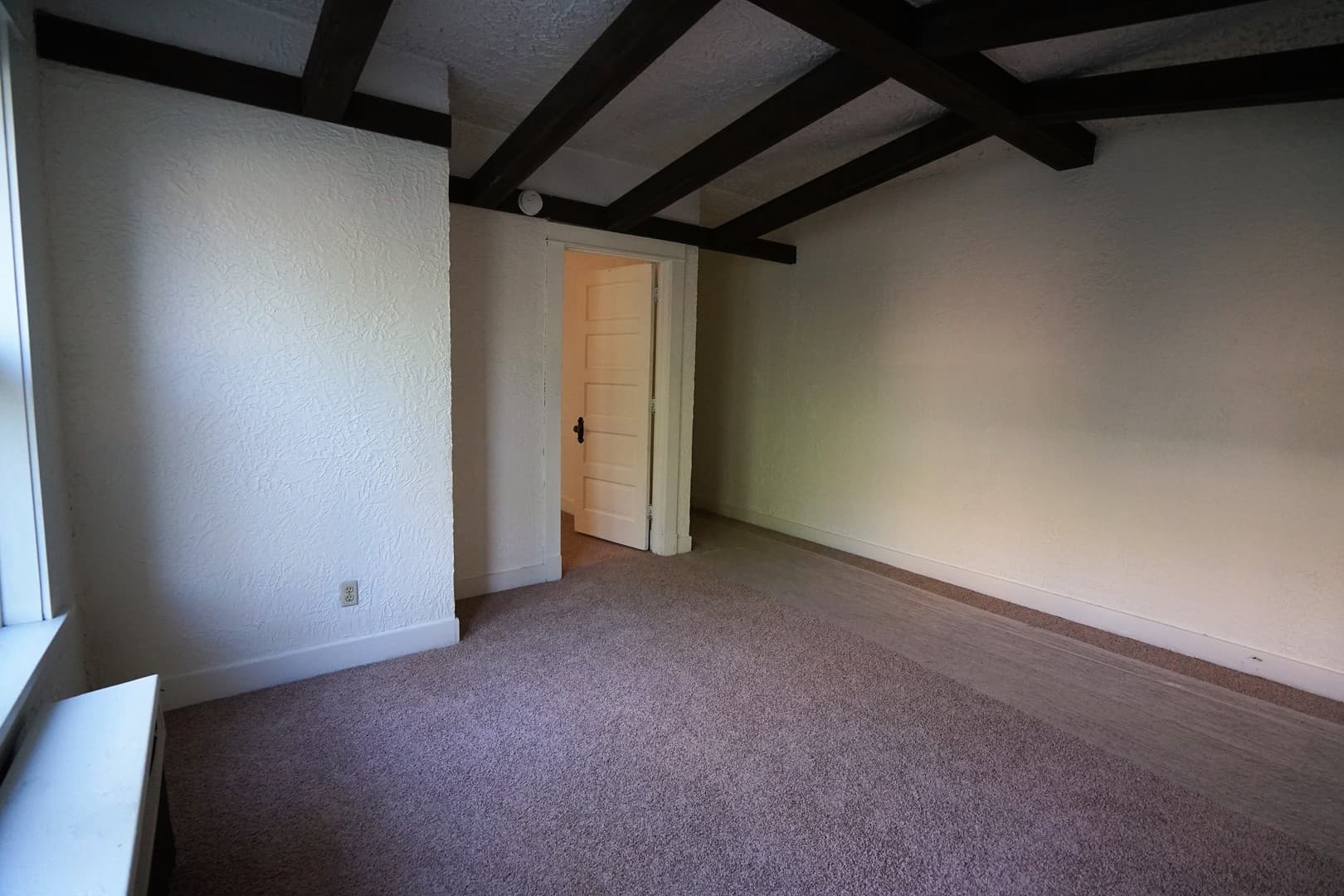 Madison Apartment: 17 S. Hancock St.