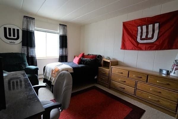 Madison Apartment: 2102 University Ave