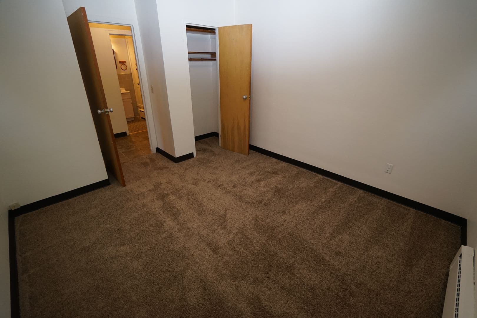 Madison Apartment: 425 Paunack Place