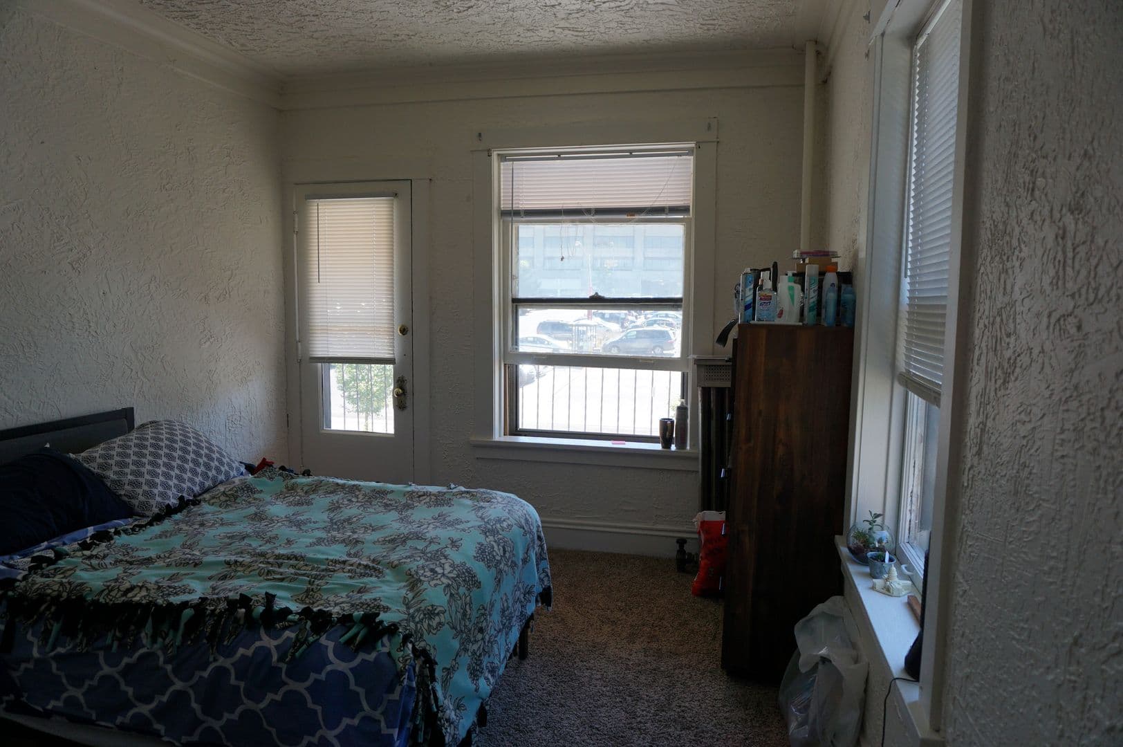 Madison Apartment: 17 S. Hancock St.