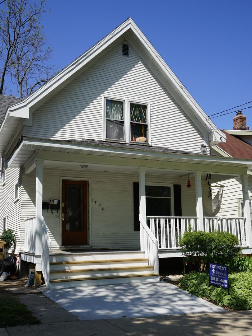 Madison Apartment: 1326 Mound St.