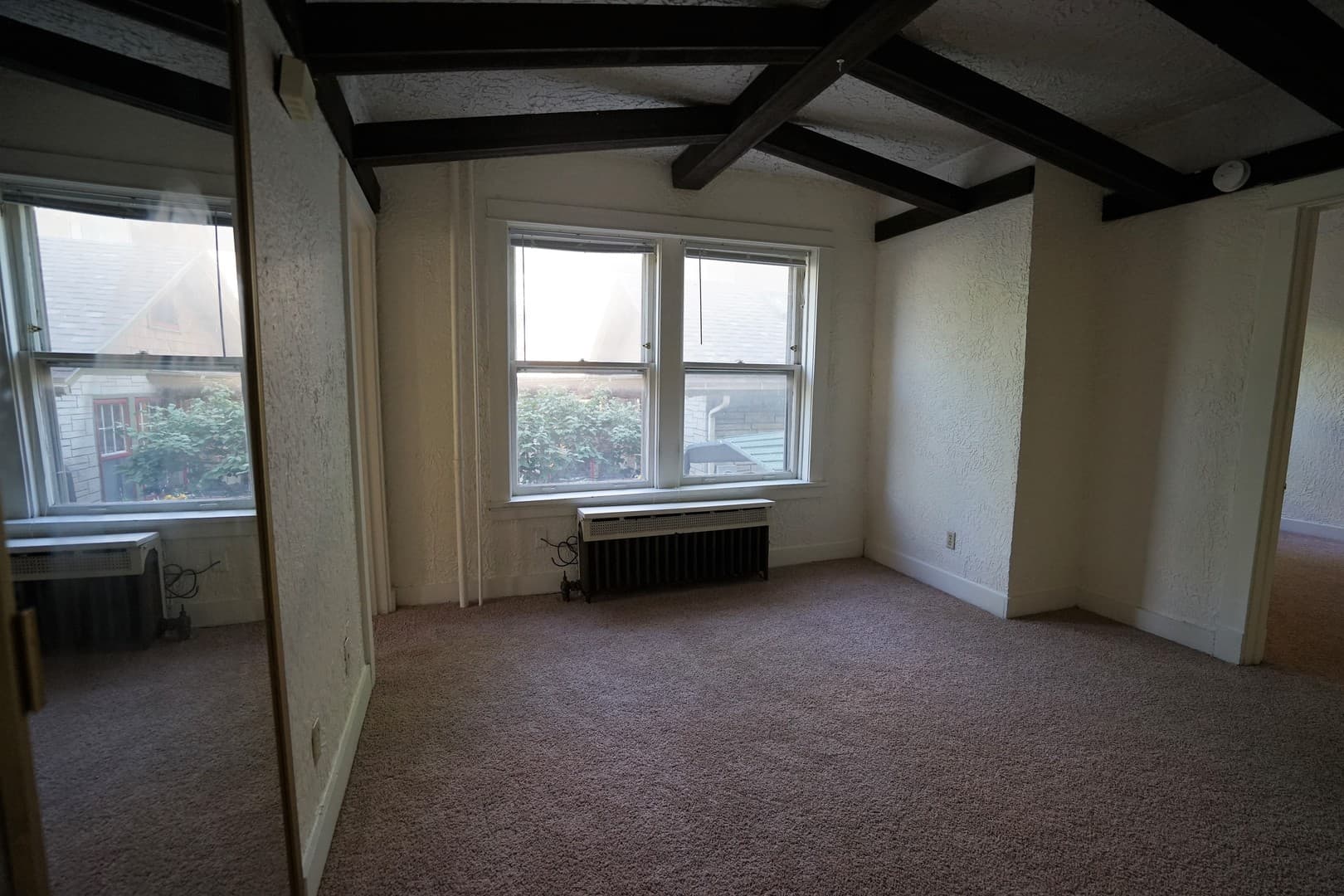 Madison Apartment: 17 S. Hancock St.