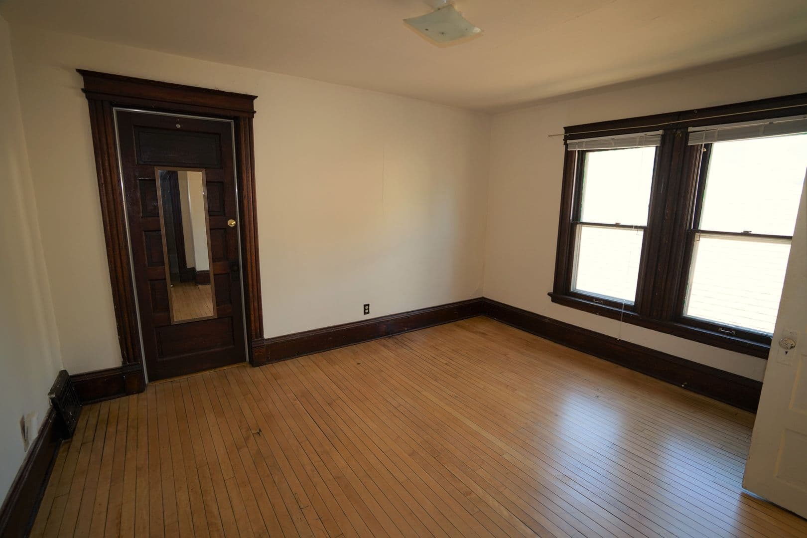 Madison Apartment: 349-351 W. Doty St.
