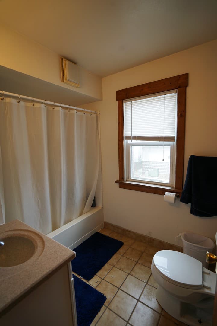 Madison Apartment: 348 W. Wilson St.