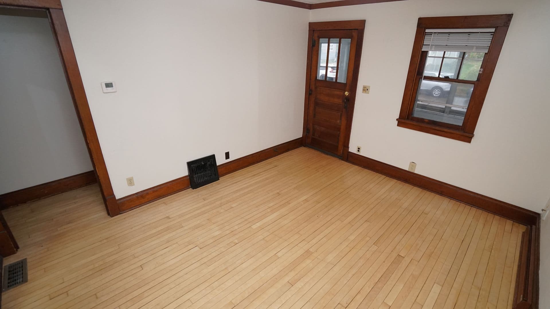 Madison Apartment: 511 S Brooks St.