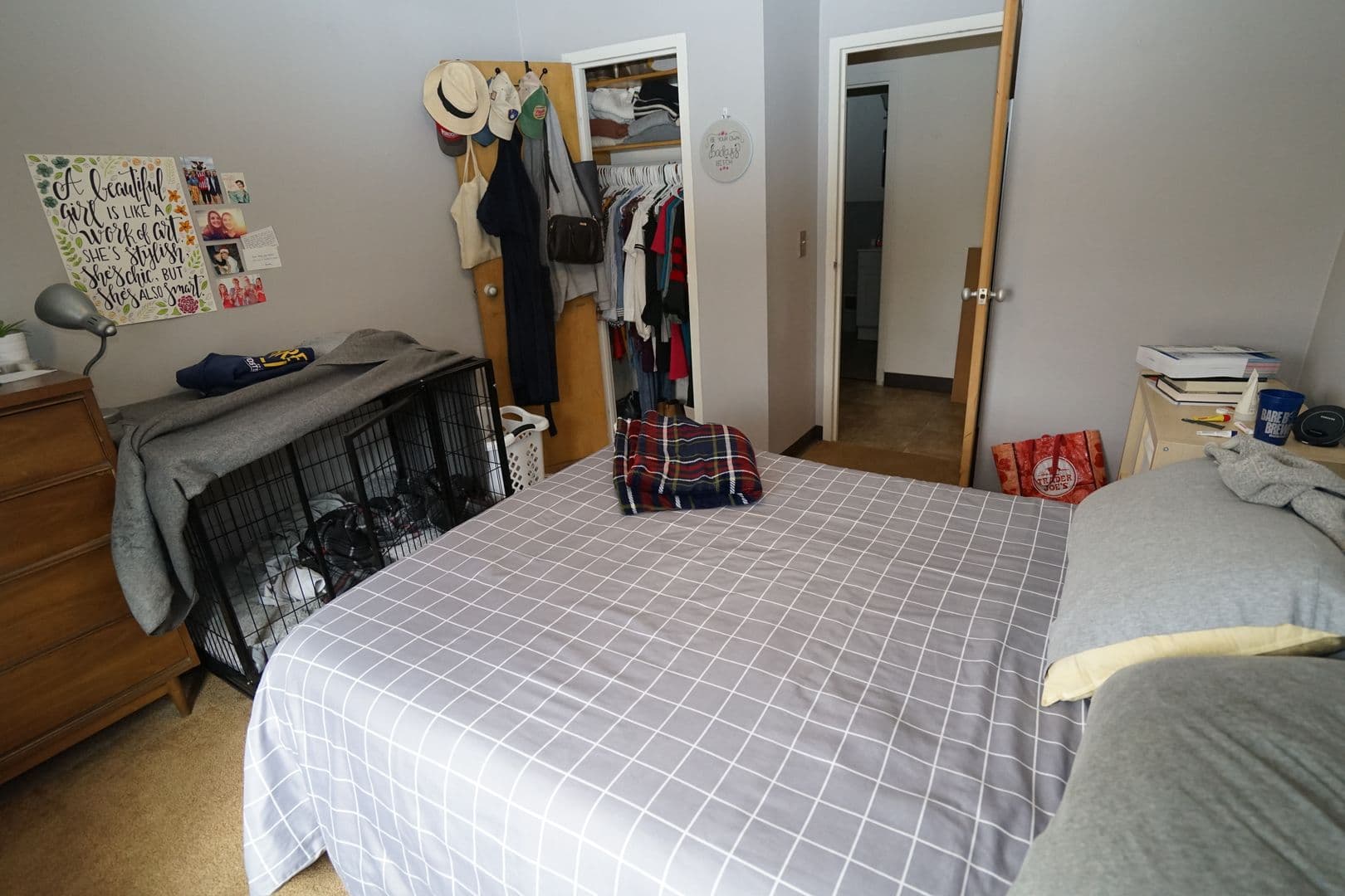 Madison Apartment: 425 Paunack Place