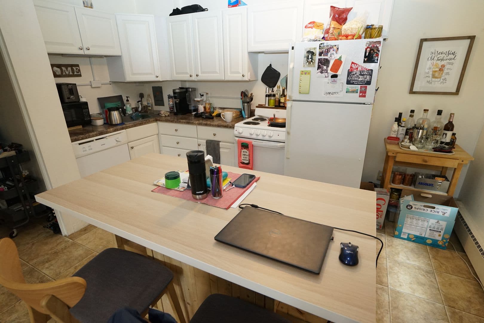 Madison Apartment: 425 Paunack Place