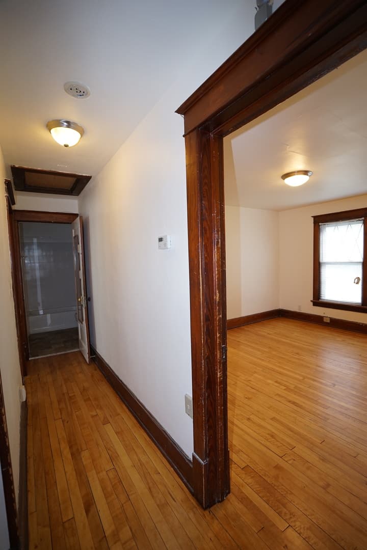 Madison Apartment: 1326 Mound St.