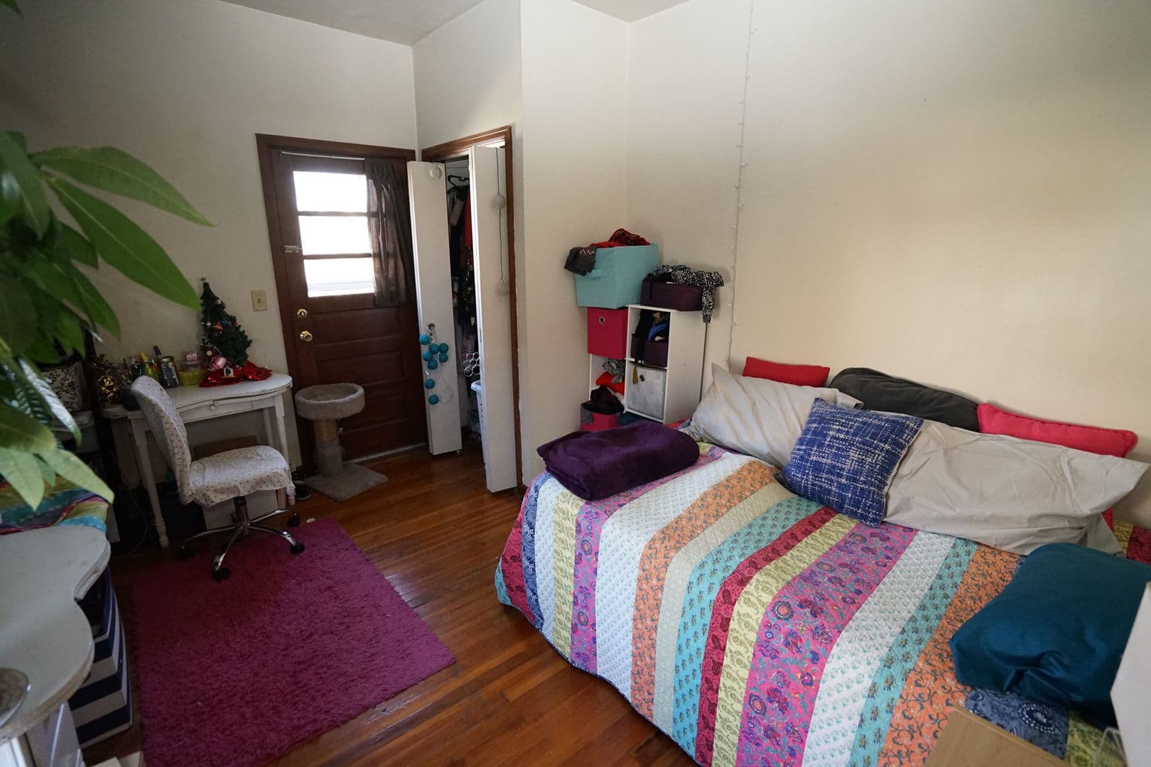 Madison Apartment: 115 S. Hancock St.