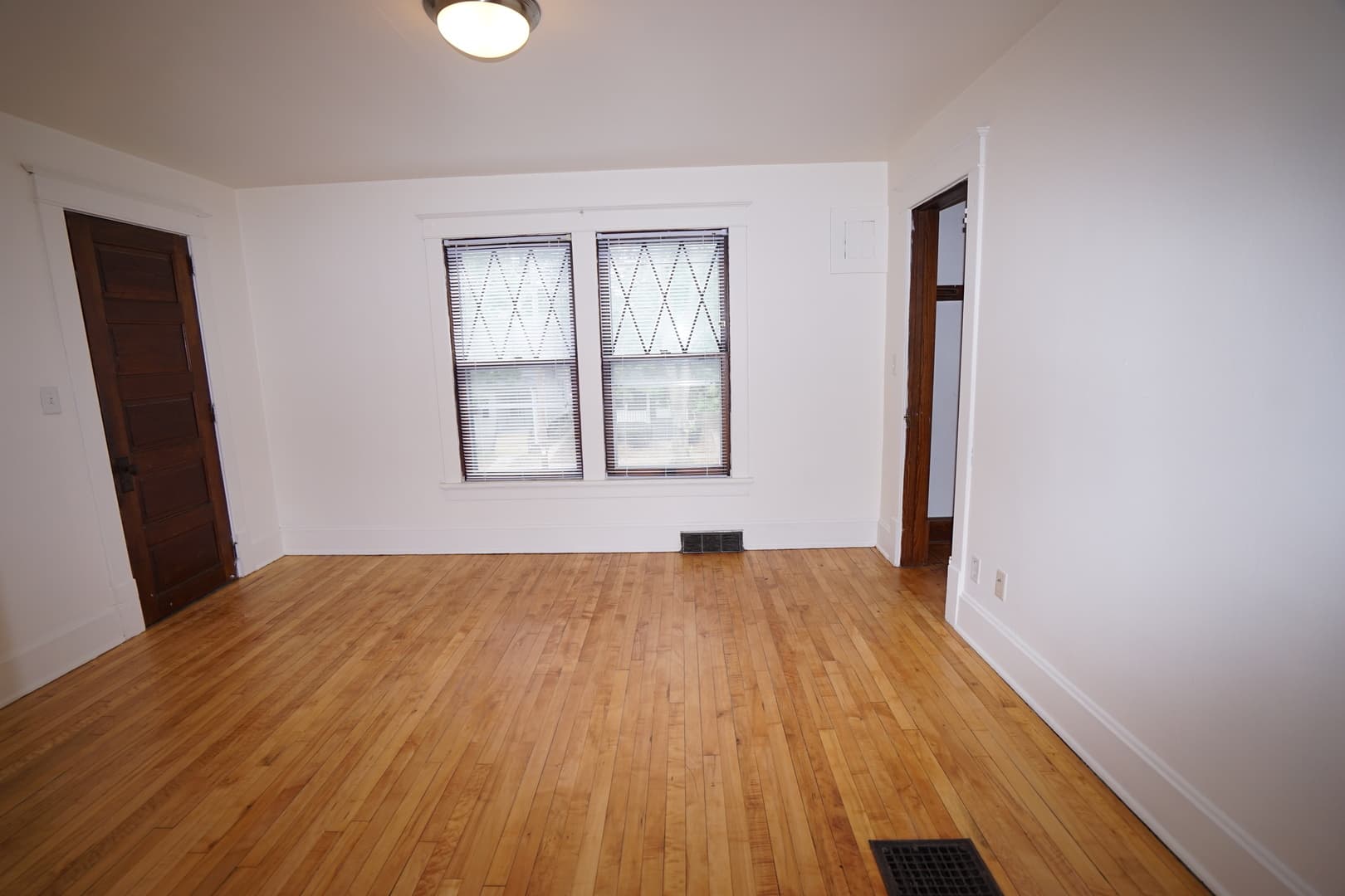 Madison Apartment: 1326 Mound St.