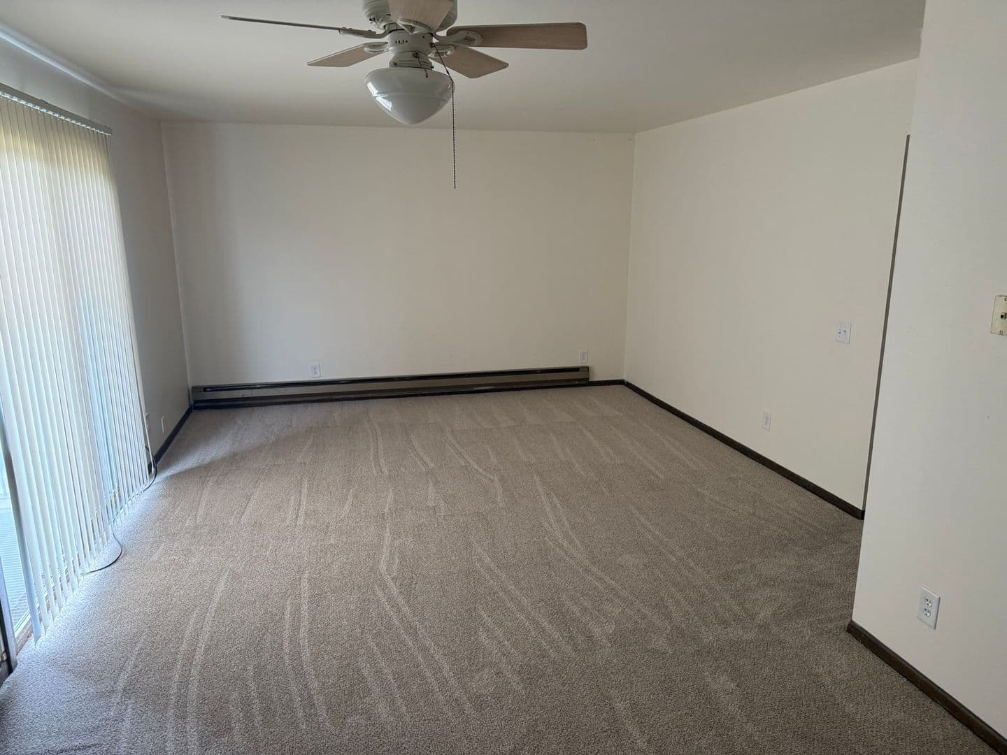 Sun Prairie Apartment: 257-261 Broadway Dr.