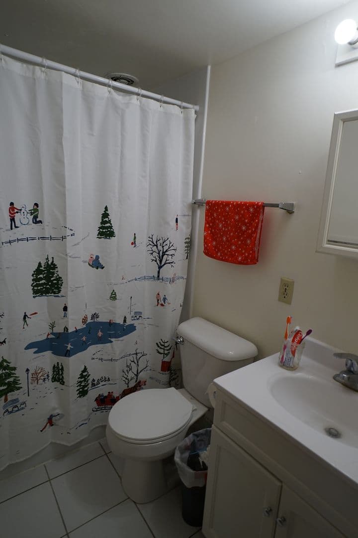 Madison Apartment: 2102 University Ave
